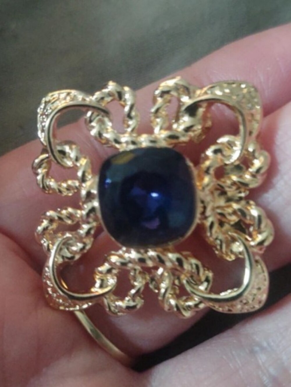 Filigree Blue Rhinestone Brooch - Picture 4 of 4